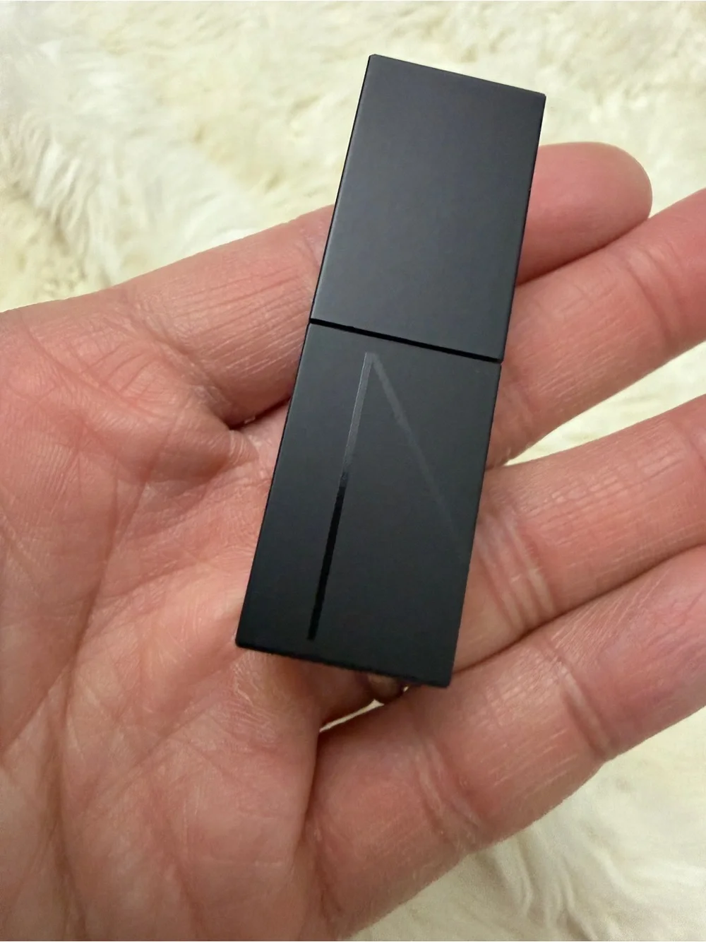 NARS AUDACIOUS Lipstick Rouge A Levers Audace shade Rita